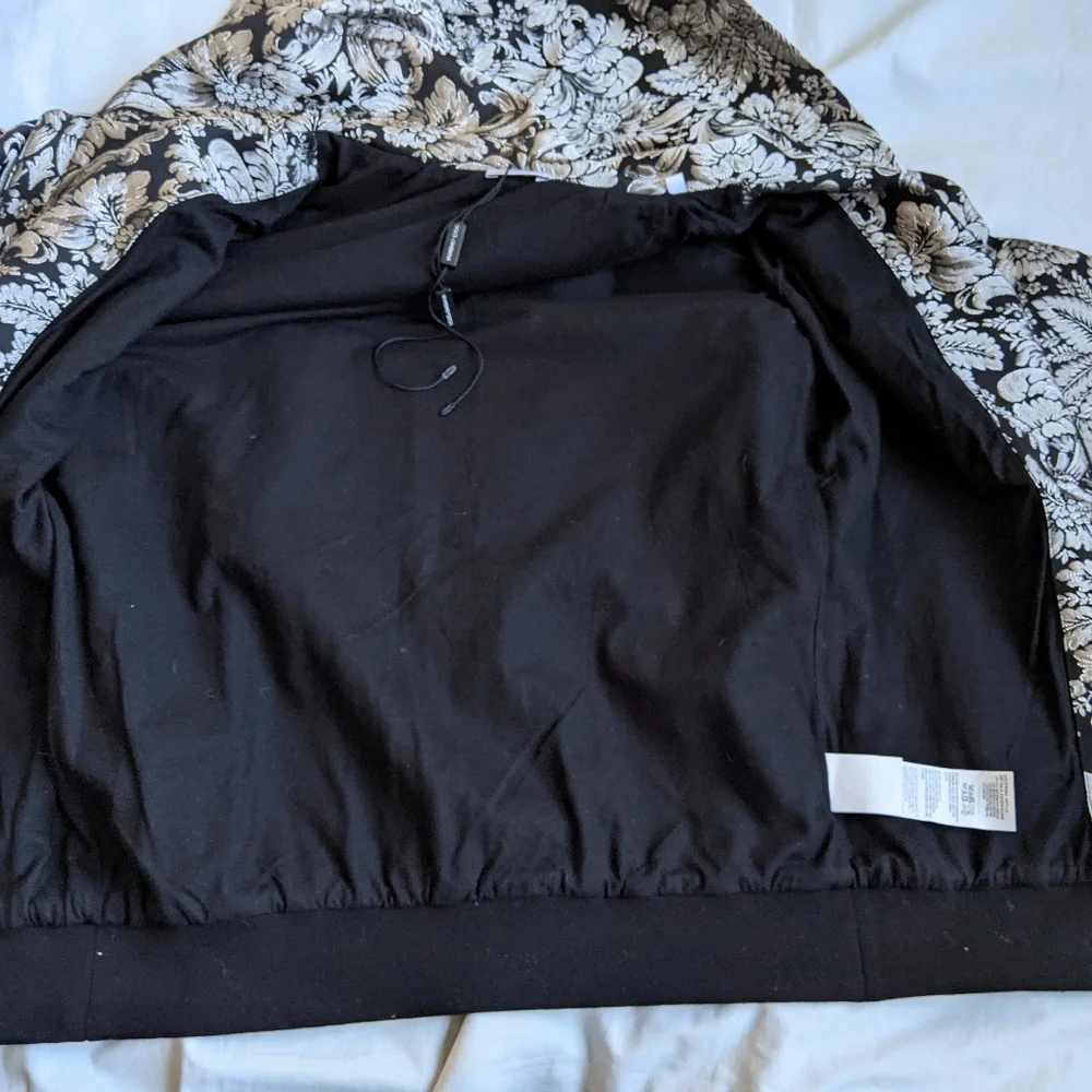NWOT DOLCE & GABBANA Kid Hooded Jacket size 11-12